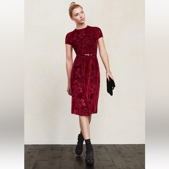 Reformation Dresses & Skirts - Reformation Bettina Jacquard Holiday Crimson Dress Size Small